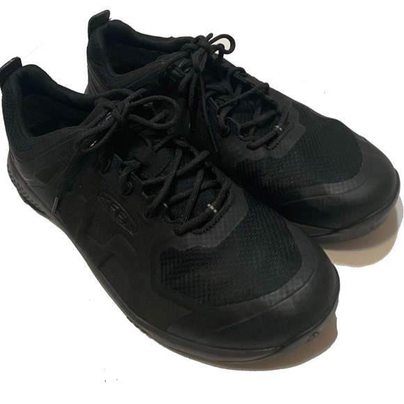 13 / KEEN Men’s Waterproof hiking shoes - Picture 1 of 9